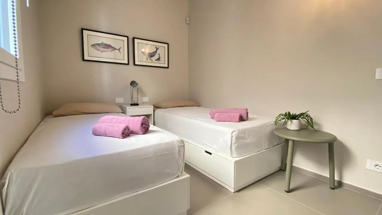 Beachside, Luxury Apartment Plaia Grande 0*,  Italy